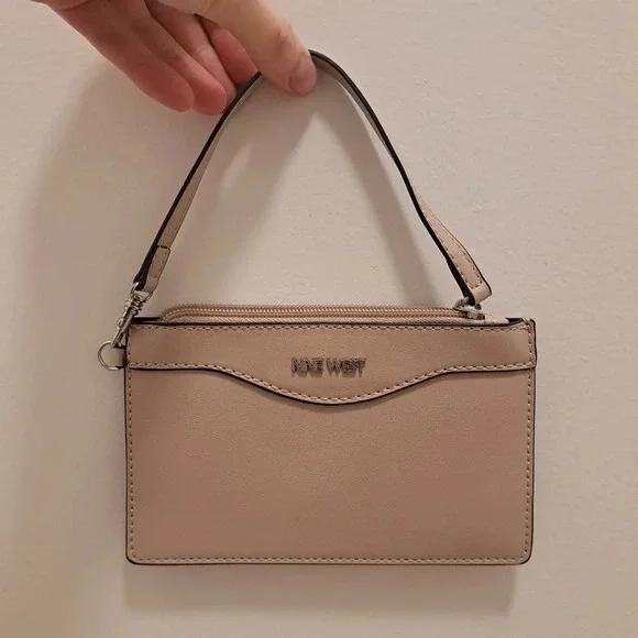 Like New Nine West Wristlet Coin Purse Creamy Purple White Bag - Picture 5 of 9